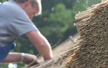 professional Grove End thatchers